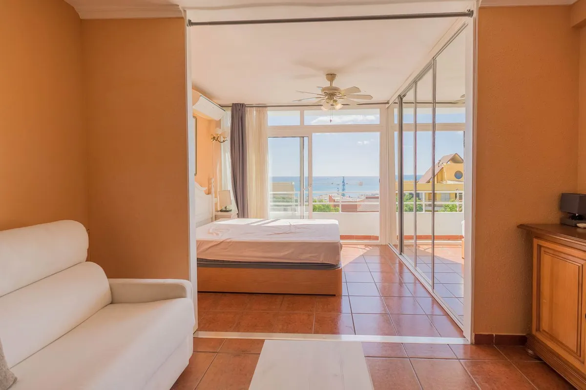 868c5267-505b-4b2a-a110-0dad2f1abc70