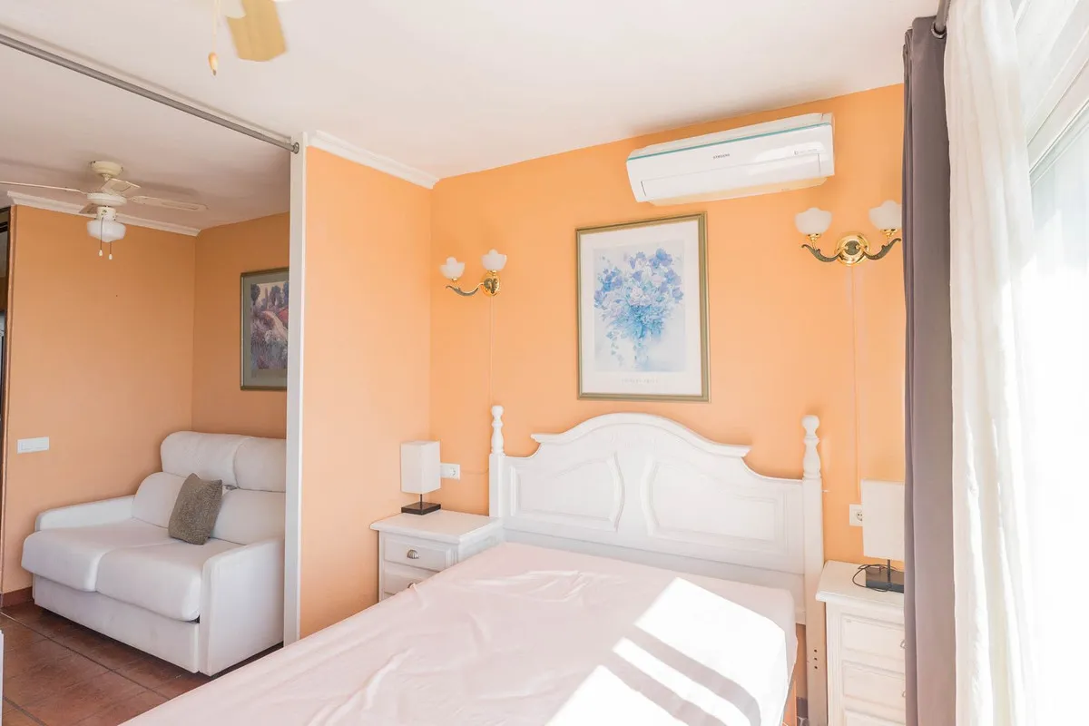 a9c7fa30-dbd2-48dd-82ed-3022298962e6