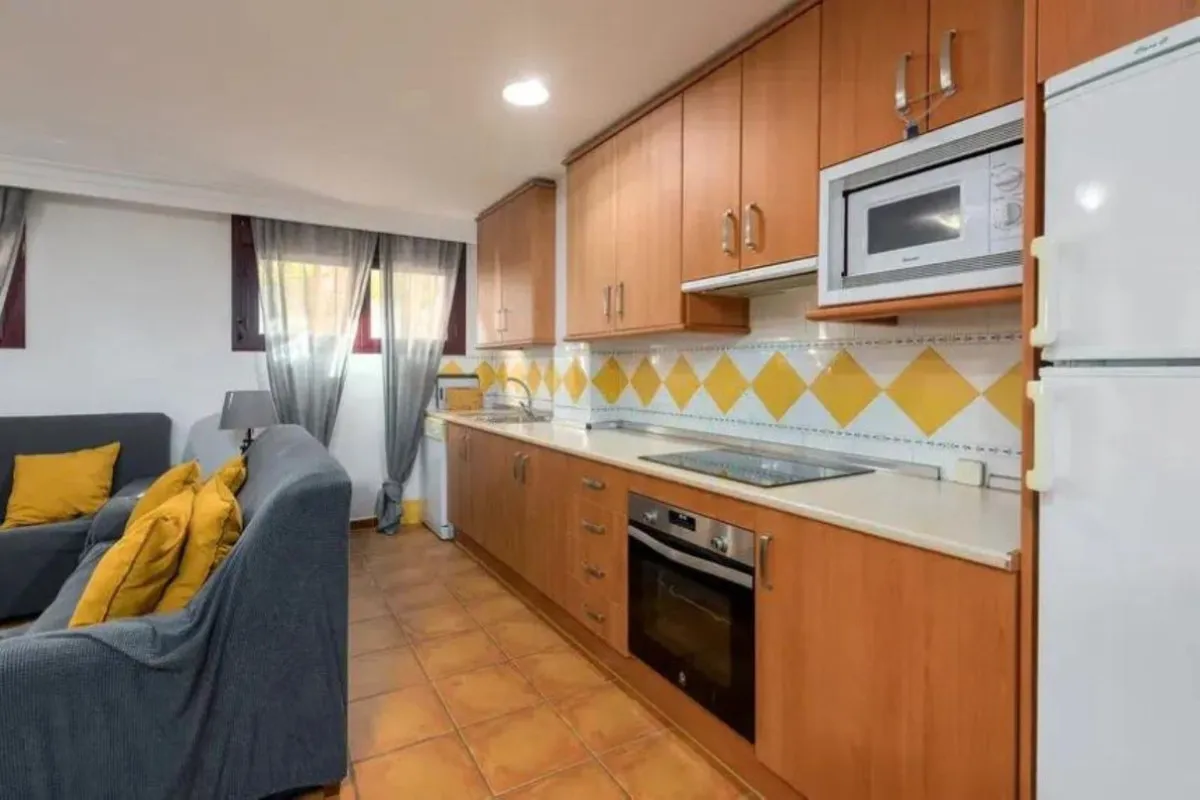 10e8f297-5bd5-4b67-9a39-9d88714a32b2