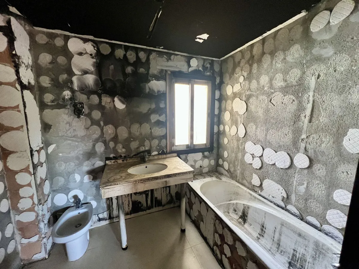 337a0c26-f3bf-435d-962a-42a5d84037a4