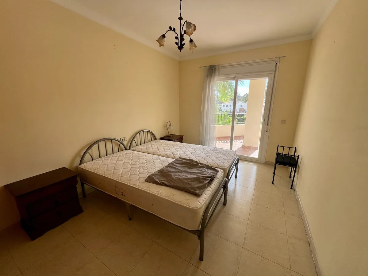 5f441b25-70b2-42b6-97ea-95f31e889c60