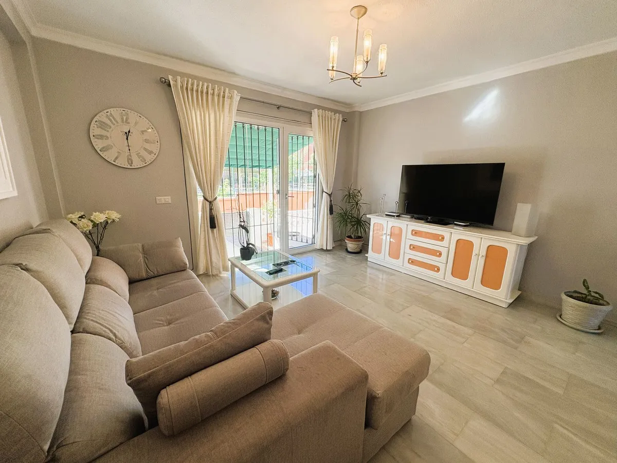 b2eefaf3-6b9b-45f3-9e28-72f21e8a3ad2