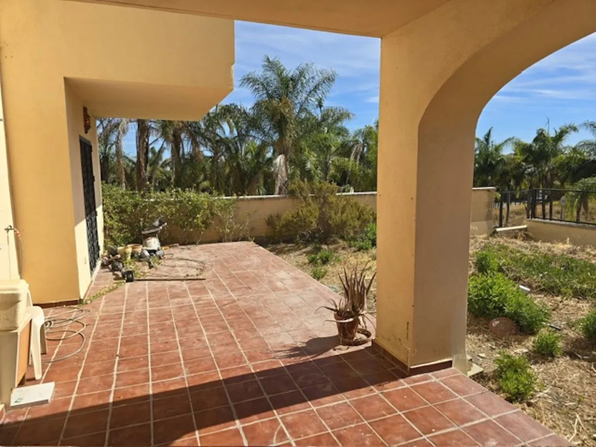 b15eba41-3093-4eec-9d5e-33907eaf4c14