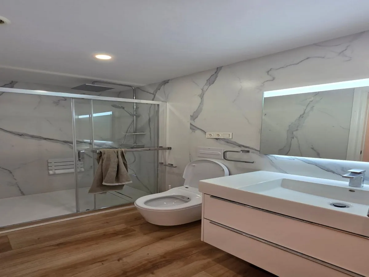 91f15af8-59a4-4a2b-a40d-d34191cf5894