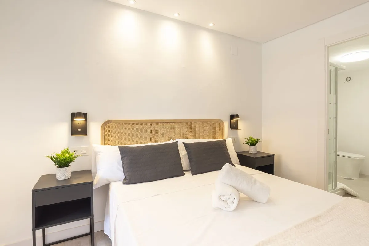 3b540ee8-c05f-433a-8a99-c8cf76e5f2db