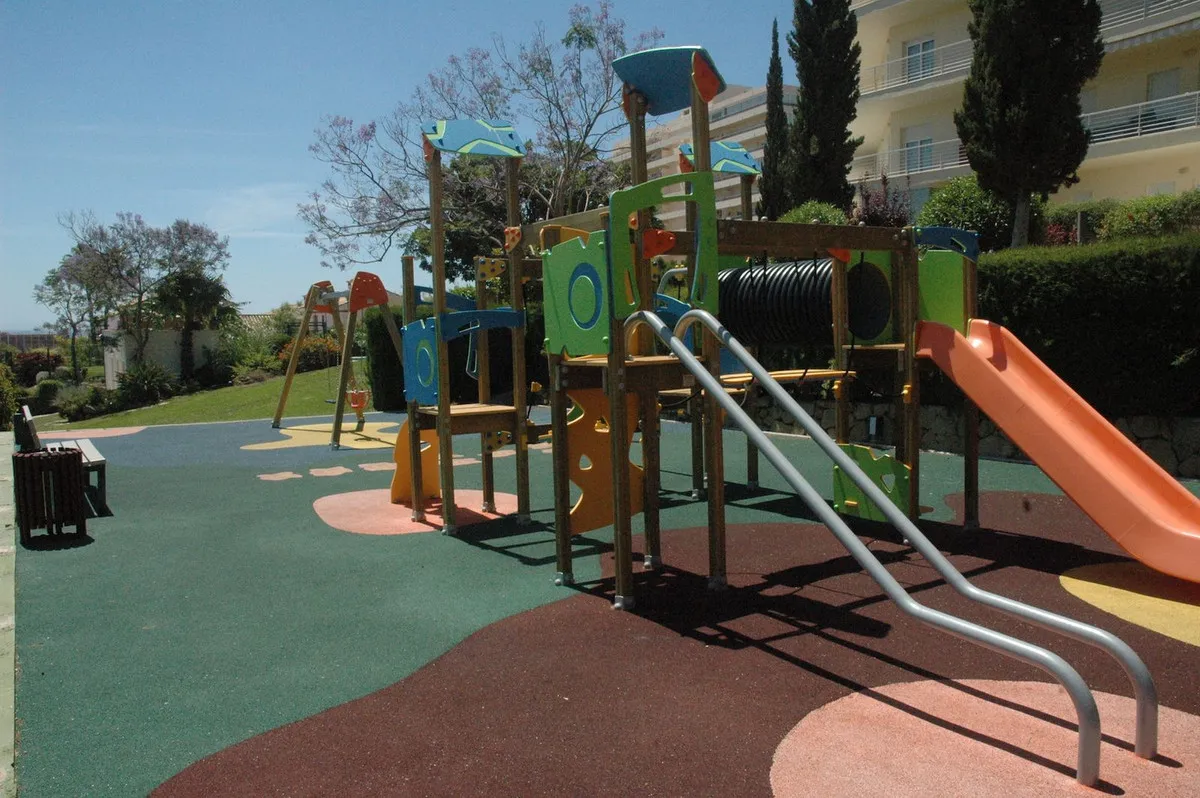 12514780-9858-4331-81b9-c8290b267fa3