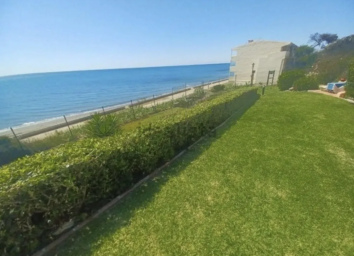 ab7c6bce-21db-4c2c-808f-63fa88ffe2db