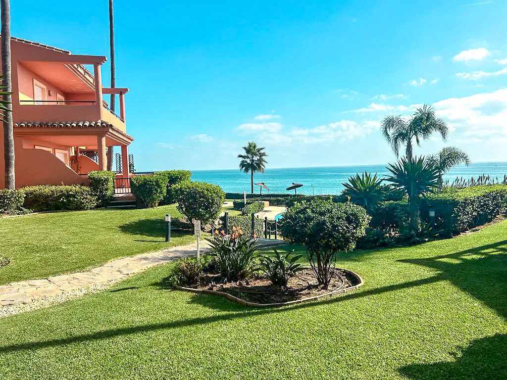 dbf14401-4e22-4b35-a023-79a228c7d562