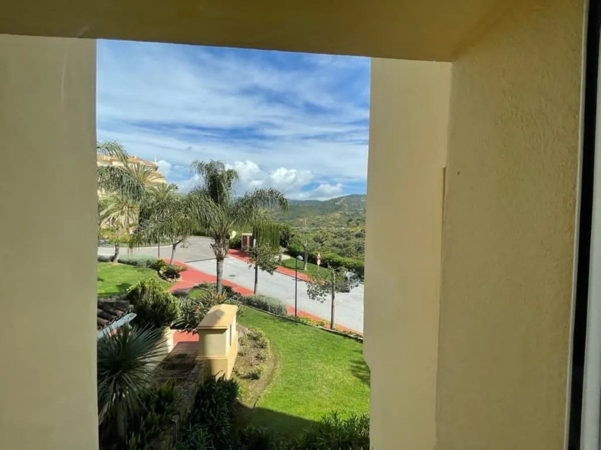 913b76a0-7db7-4400-bb23-a87a58af88a5