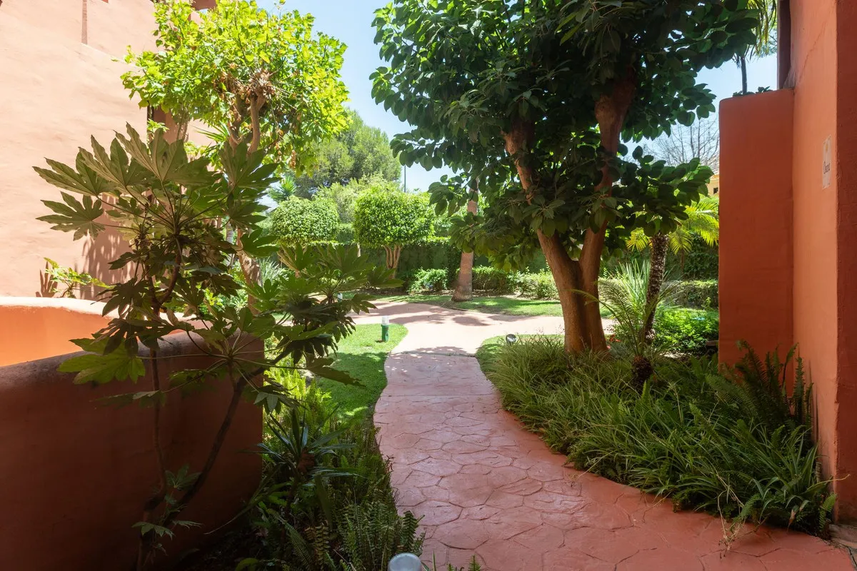 839729e6-ab31-4d82-970c-46f79124d0e4