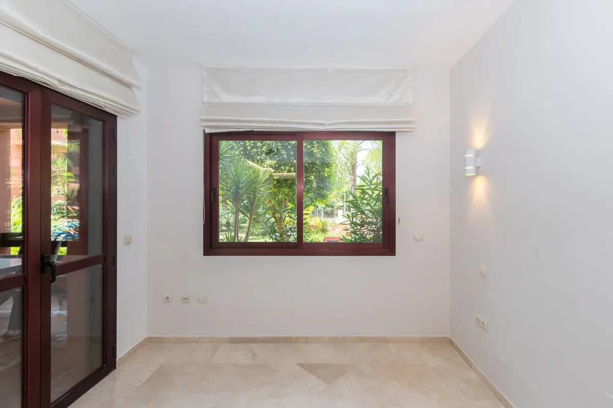 84fcbbcb-0d58-4e08-b9c8-894a3e118c3f