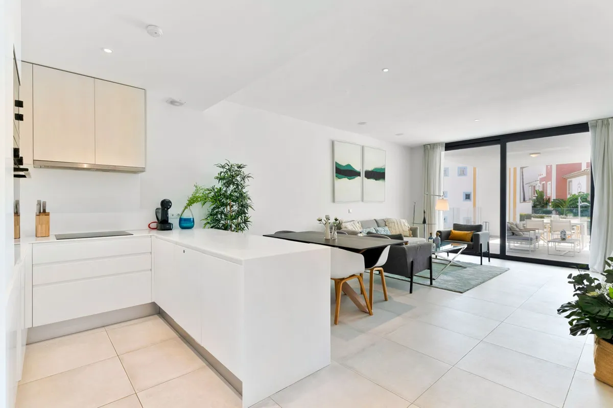 60ae0be0-6690-46bf-a99f-542ba23de3b0