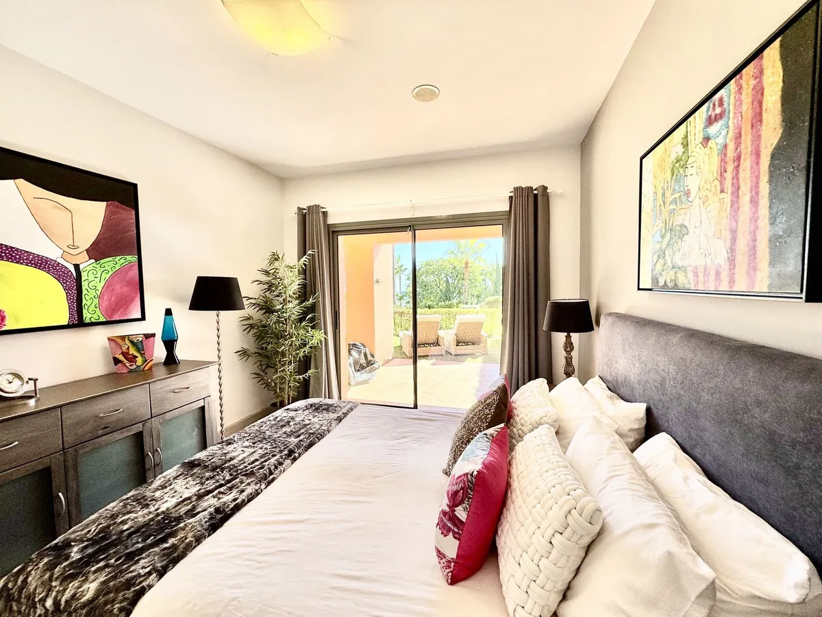 26bb2f0b-83f1-4e01-ad95-8f9d38ef4bf1