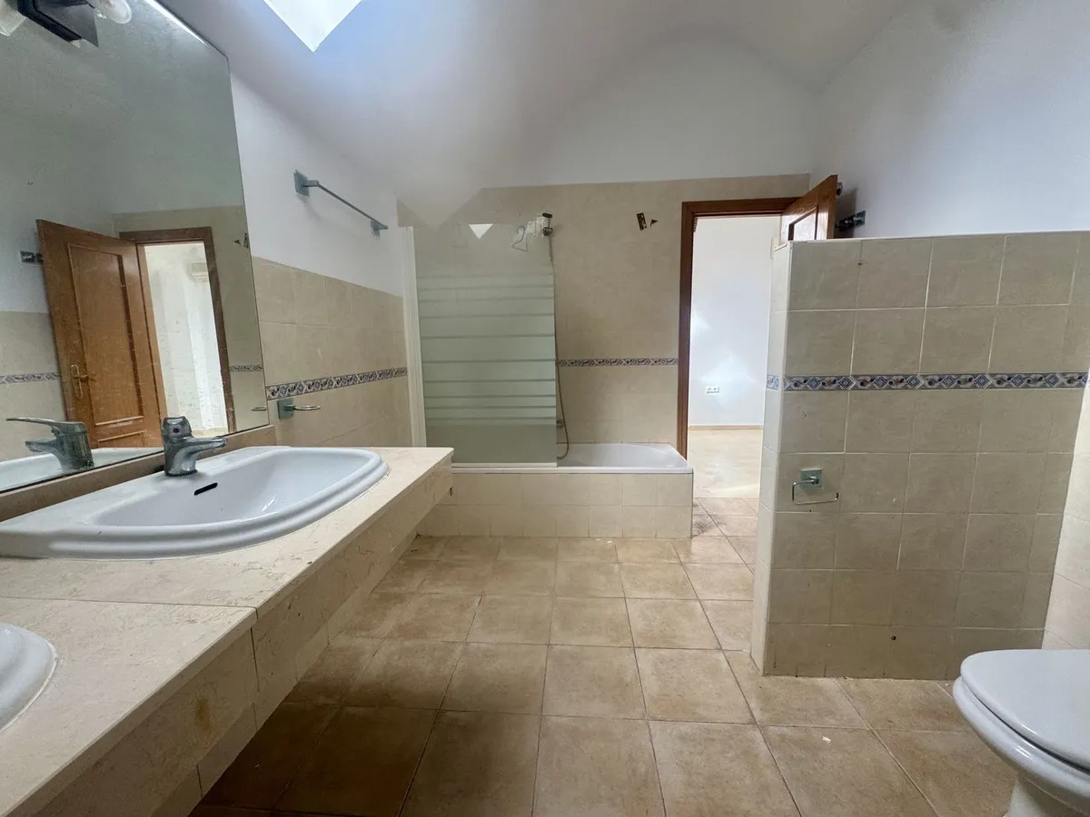 0a6f27c9-b840-43cb-8779-df4654c3c20a