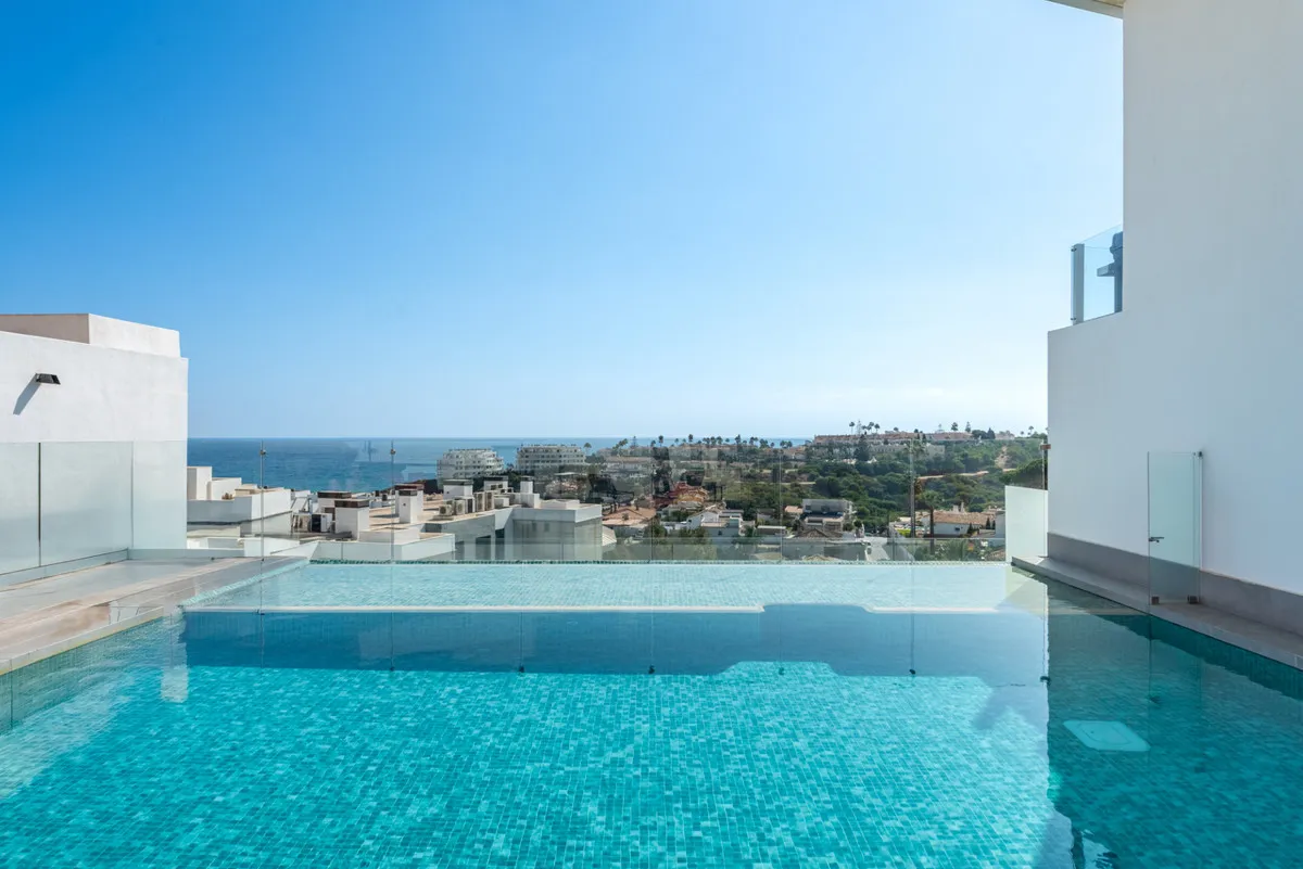 ca5fe53e-ba46-40c9-9cbd-649a9ae1554a