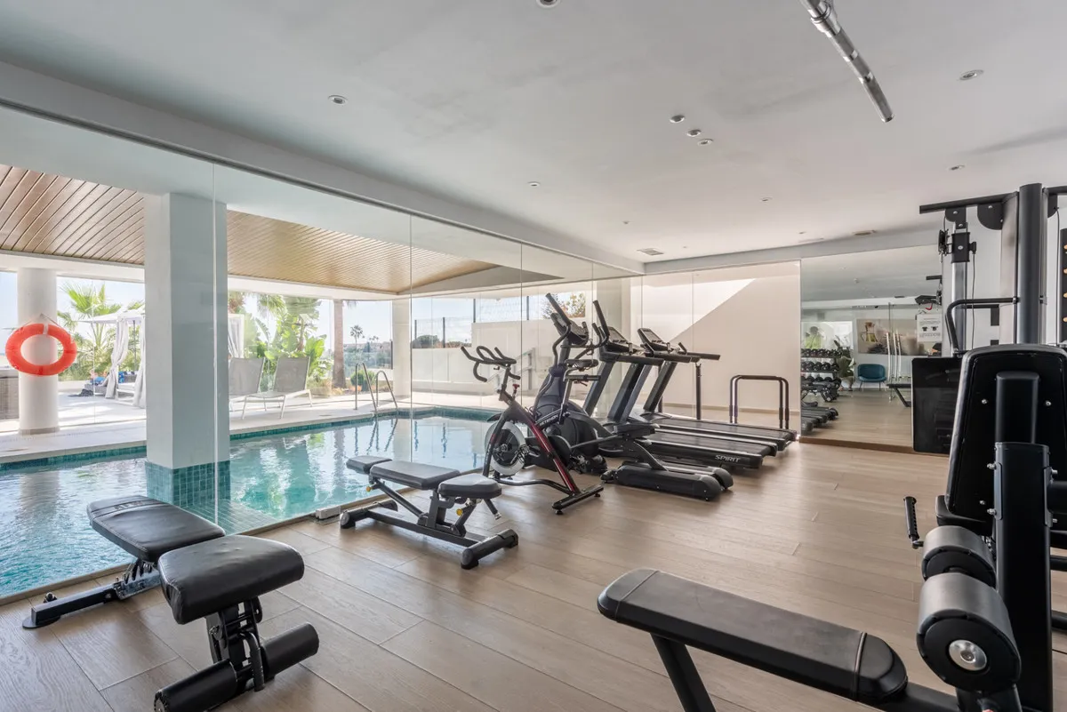 d6aed693-7b46-4753-bde8-f115e27133fb