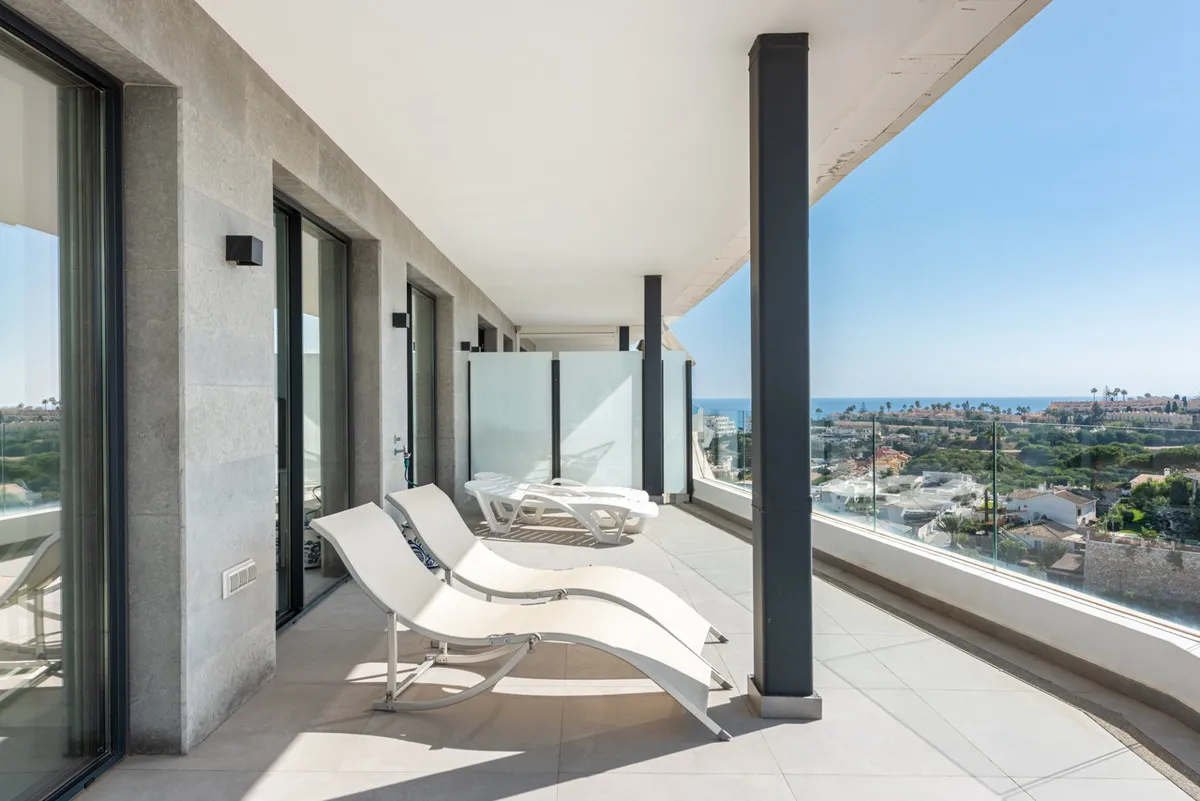 fe5f986b-ff4c-4d95-97a3-84140f85d769