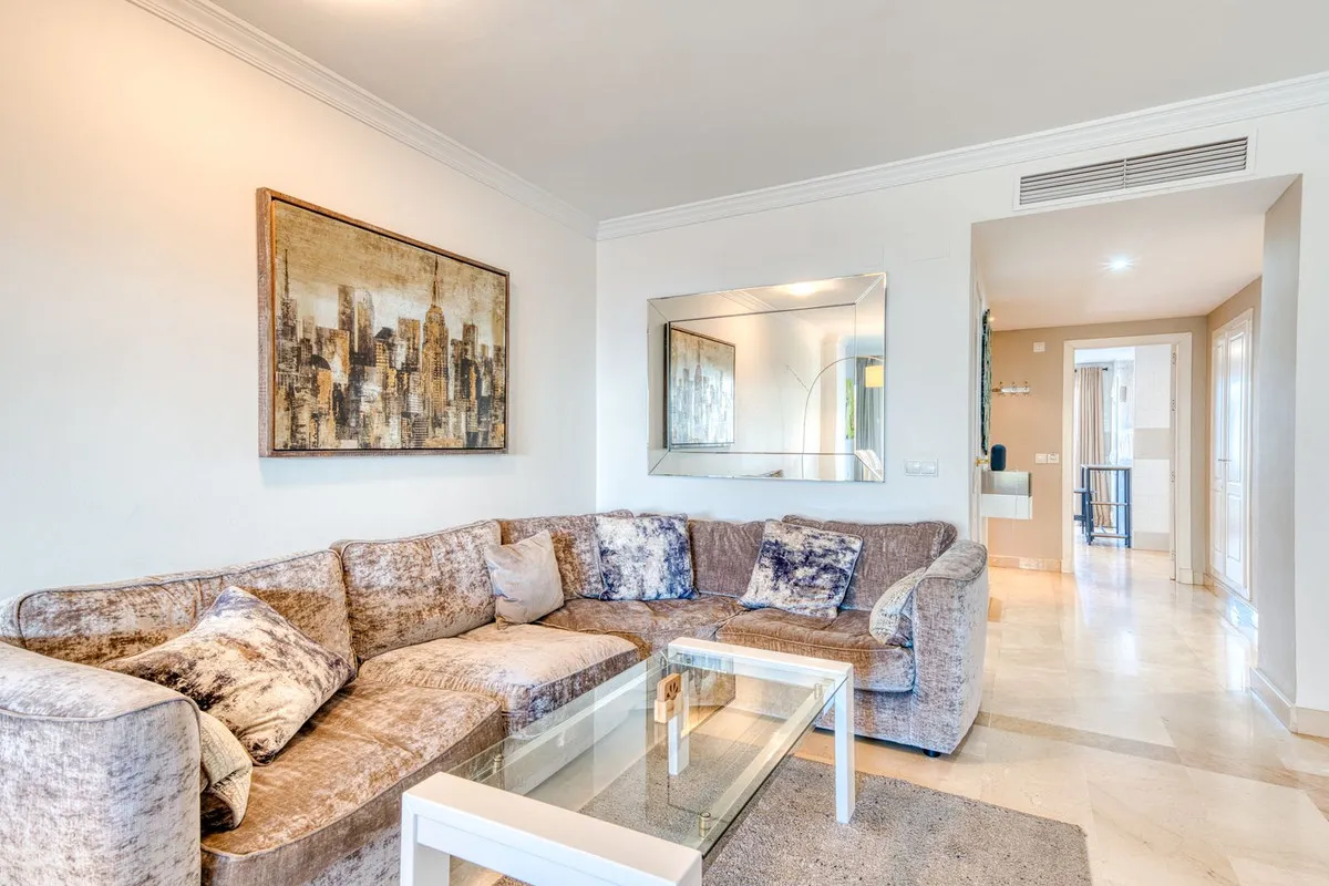 5c8624f9-79d2-4d60-98dc-1933aacaa5de