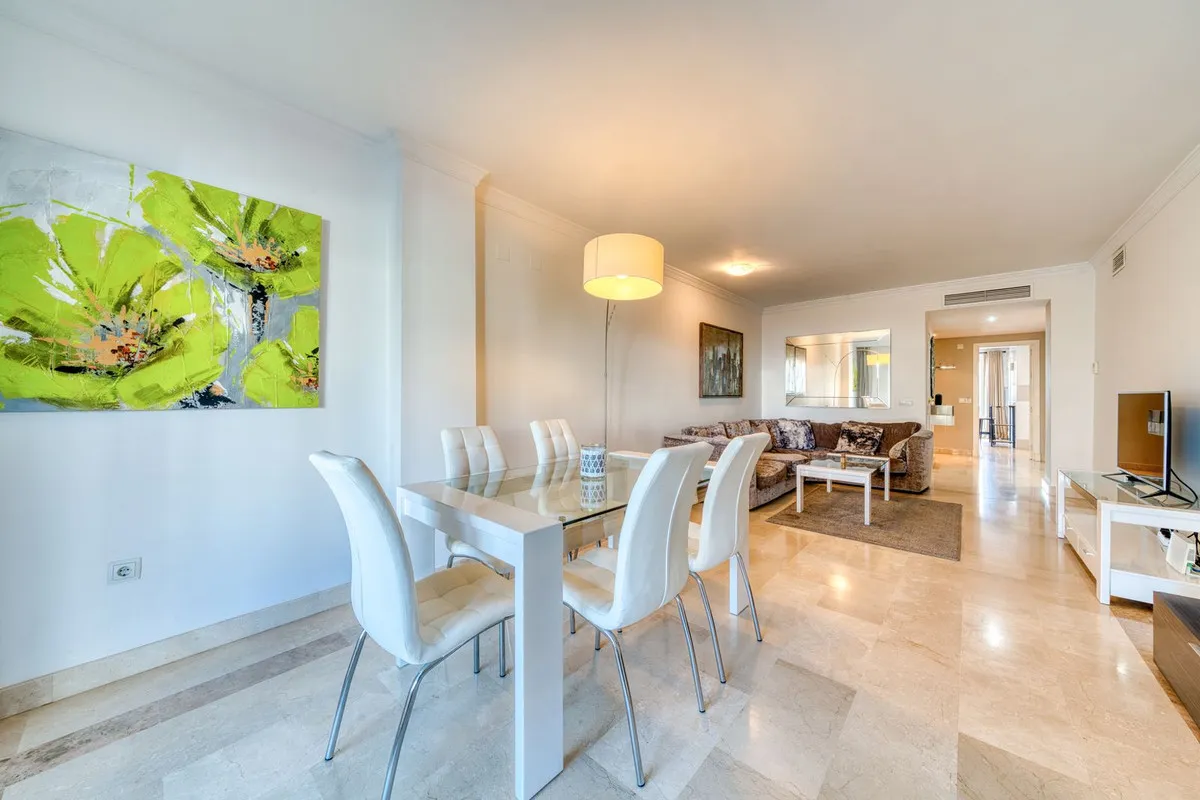 6d132076-e321-4a9f-8c9b-e2b47b74a7b5