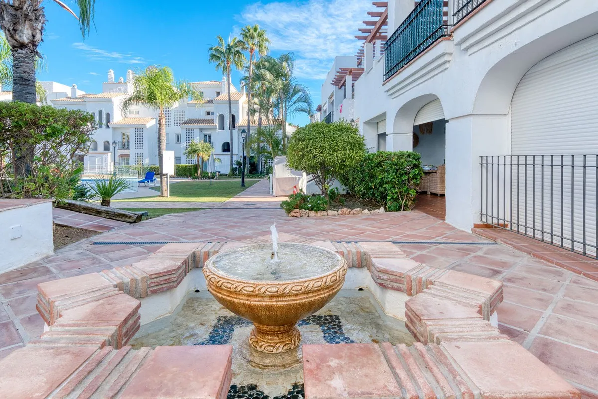 8e1e138b-f4bc-40a7-bc79-bcf4cf6e04fd