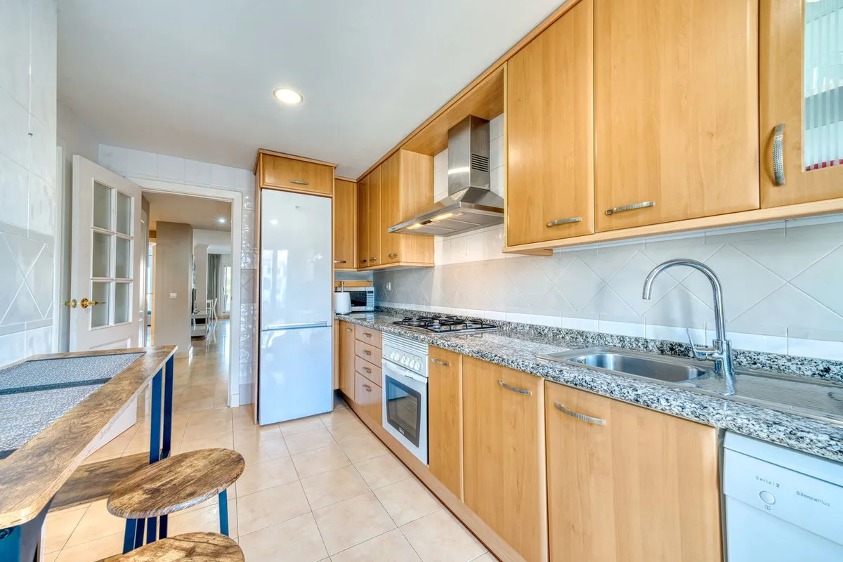 cc135ce2-986f-422f-b8c4-2608b258cb68