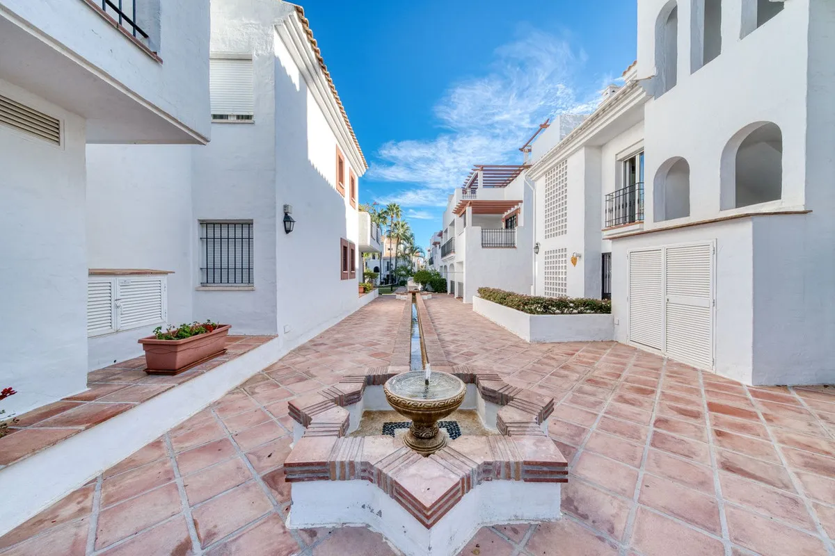 d5575bce-7db6-4caf-bc33-85e07031a556