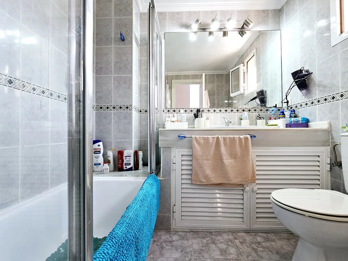 b97978b8-be65-44ed-a3a7-d713afe59827