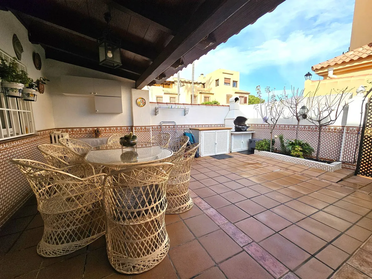 dd4ad298-d661-4407-aa3e-92f5b9252f08