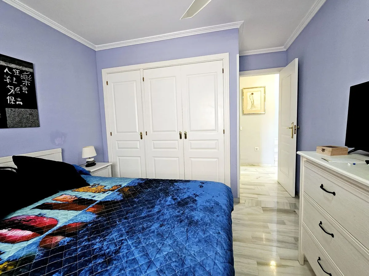 e1ee32b6-787c-426b-8588-a44e541f21ac