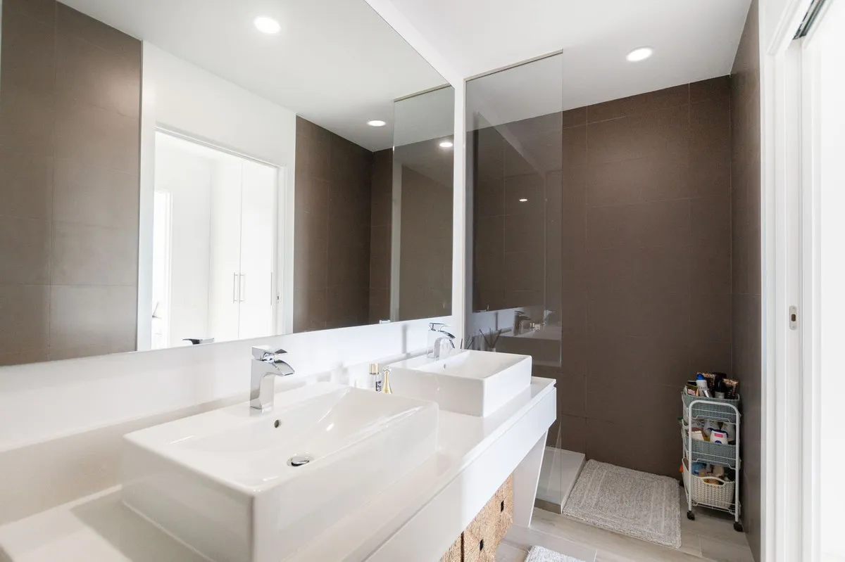 abb7d255-15f9-4bb0-9331-0cbd6a046c74