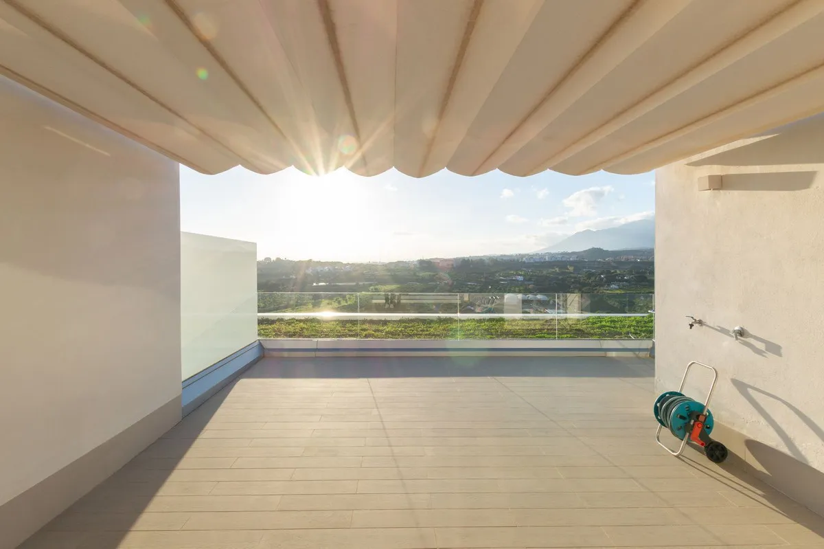 c05cec37-8968-4557-88db-fa31108a39d1