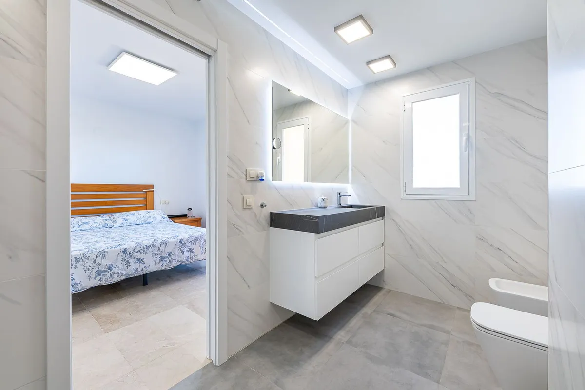 543da00d-9e08-4ff6-987c-533ba7fd823c