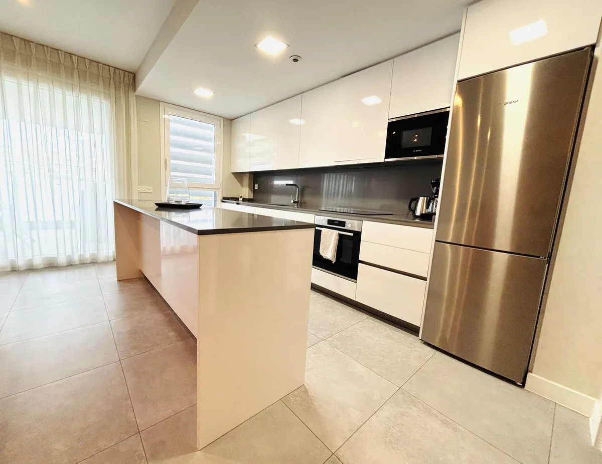 6d4122b3-64f8-4357-8182-060701717f4d