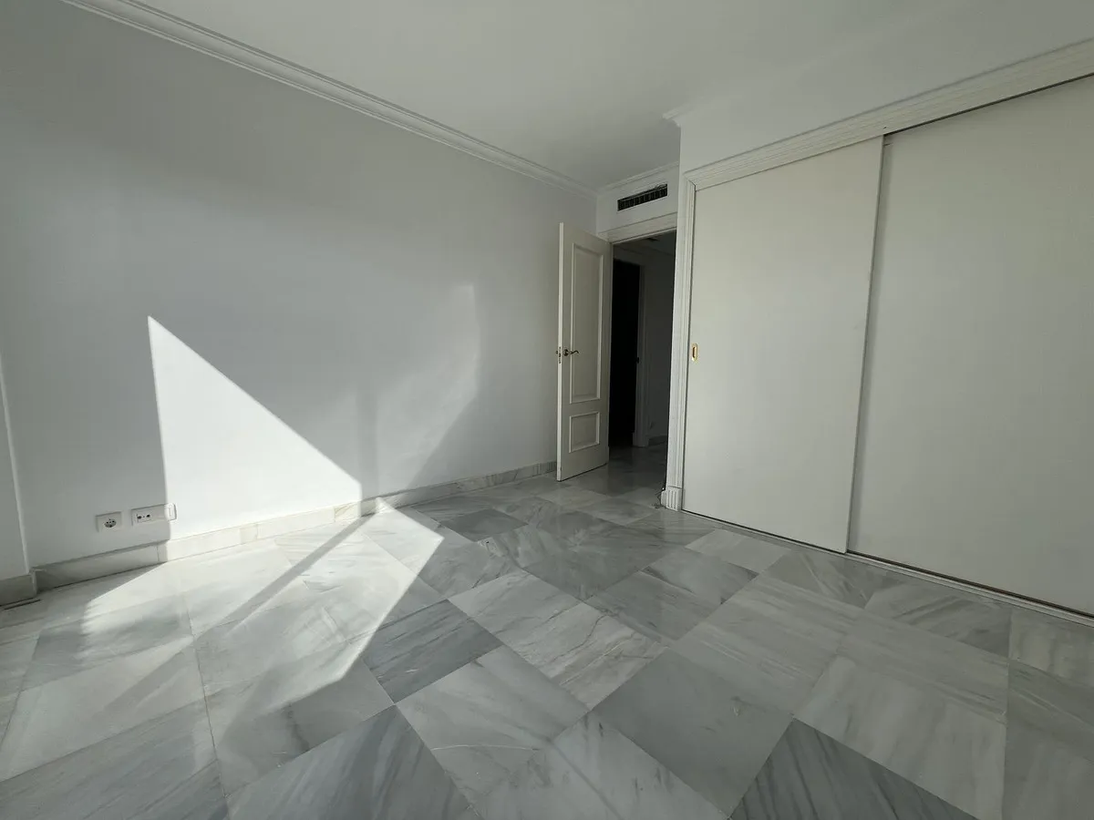 99e519ff-063d-4f86-9d0a-e474e391c369