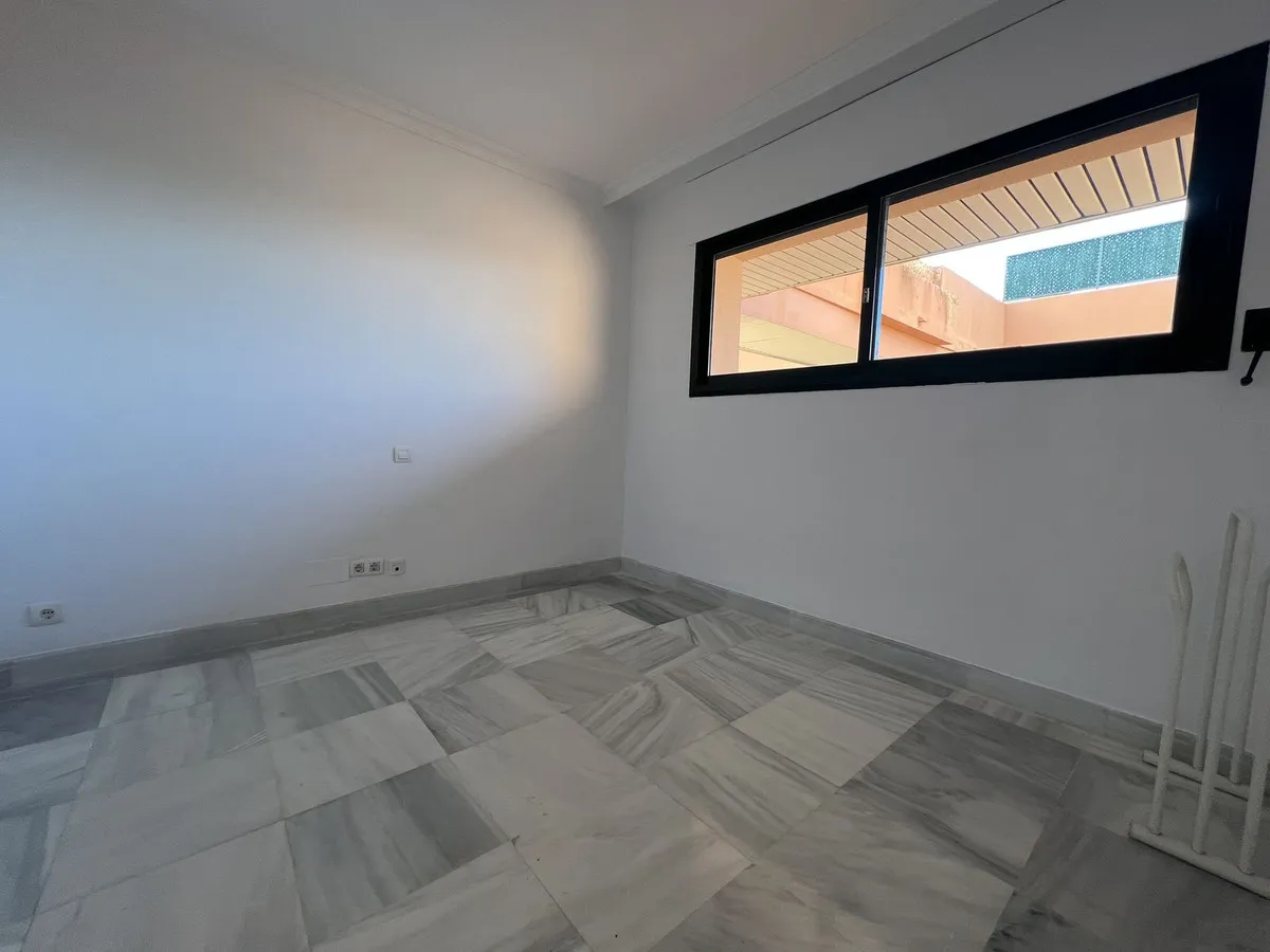 f265ce57-c23f-455f-bc82-5a0b1592b622