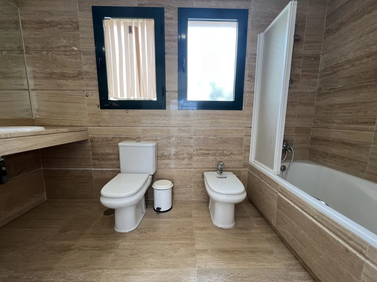 f6a14c01-b42b-4446-9e3a-9a04468aeeb1