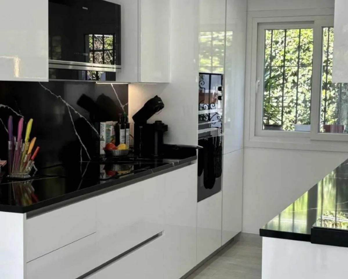 72b00d44-f771-455f-9d83-ee4cd98e6d0c