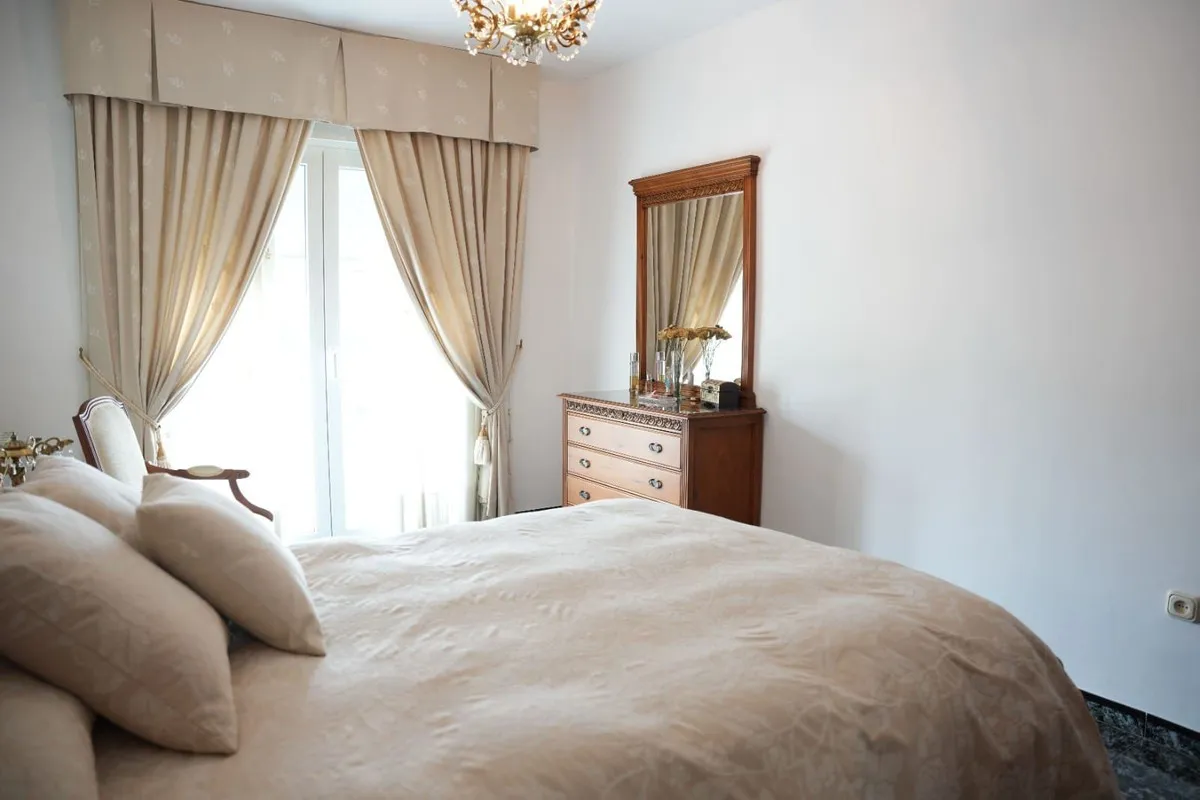 194d8ceb-09f5-4e07-9bd9-17c4444433b7