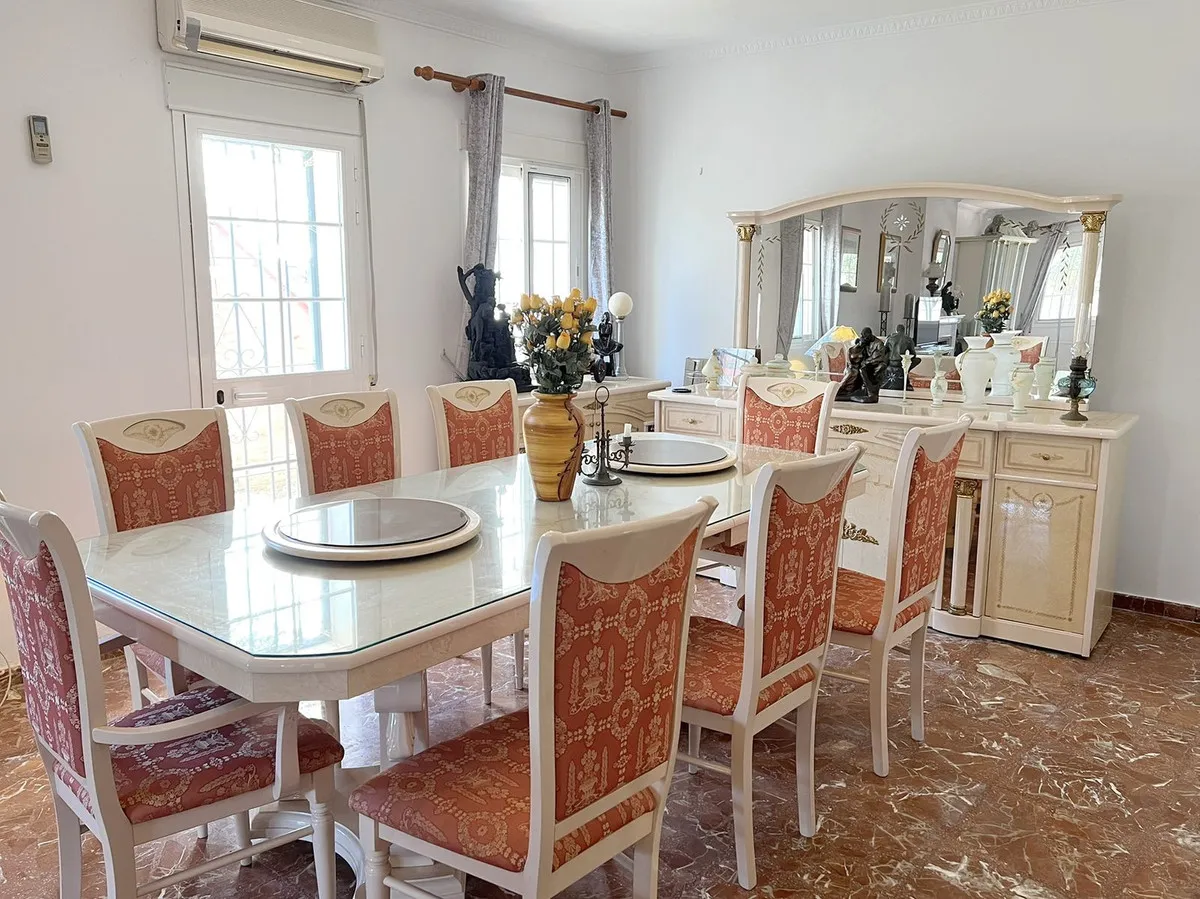 722ff1a5-e258-47c9-b16f-625d2734d1ef