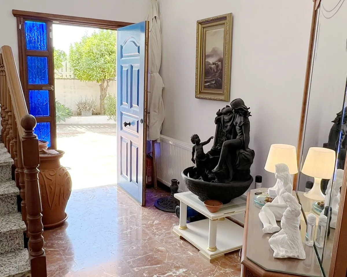 fe130111-e5a6-4dcd-b297-872310e797a8