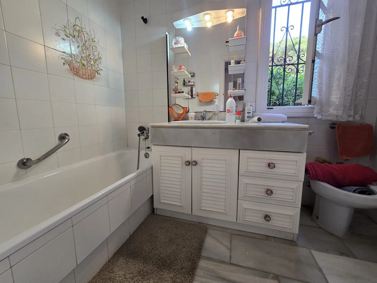 4b0887ec-bbe5-4b10-9de1-8f17a09fd270