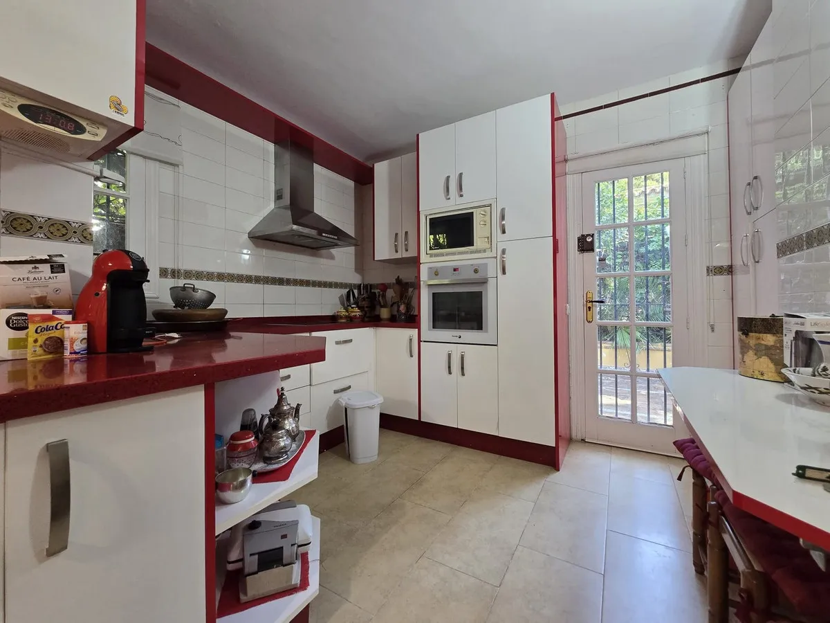 7b222956-7cc1-411f-ac15-9f507364cc06