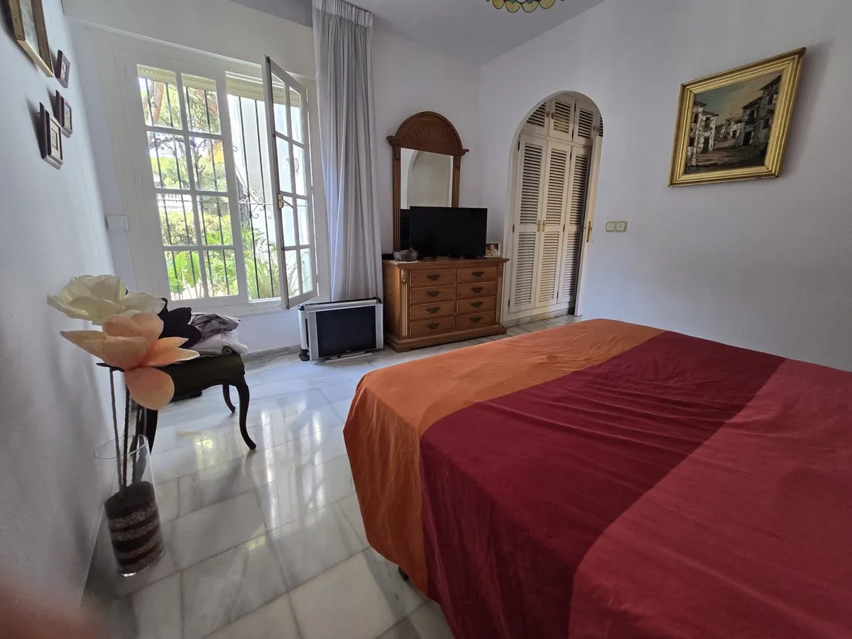 ee3aea72-c8c7-4179-8fdc-cbeabb3cece6