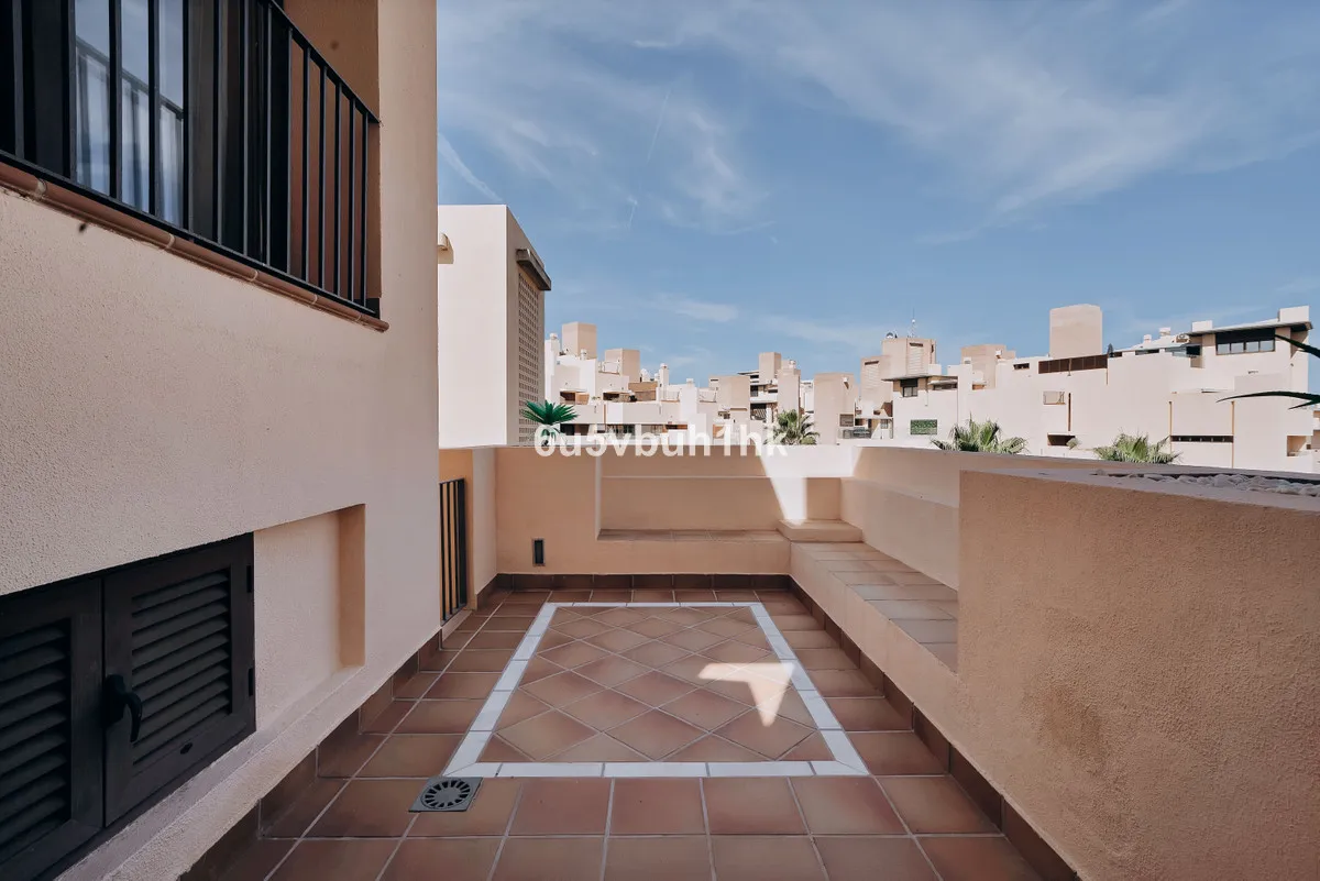 53ff3f43-c6c1-4768-a51f-f4f3e51e1c55