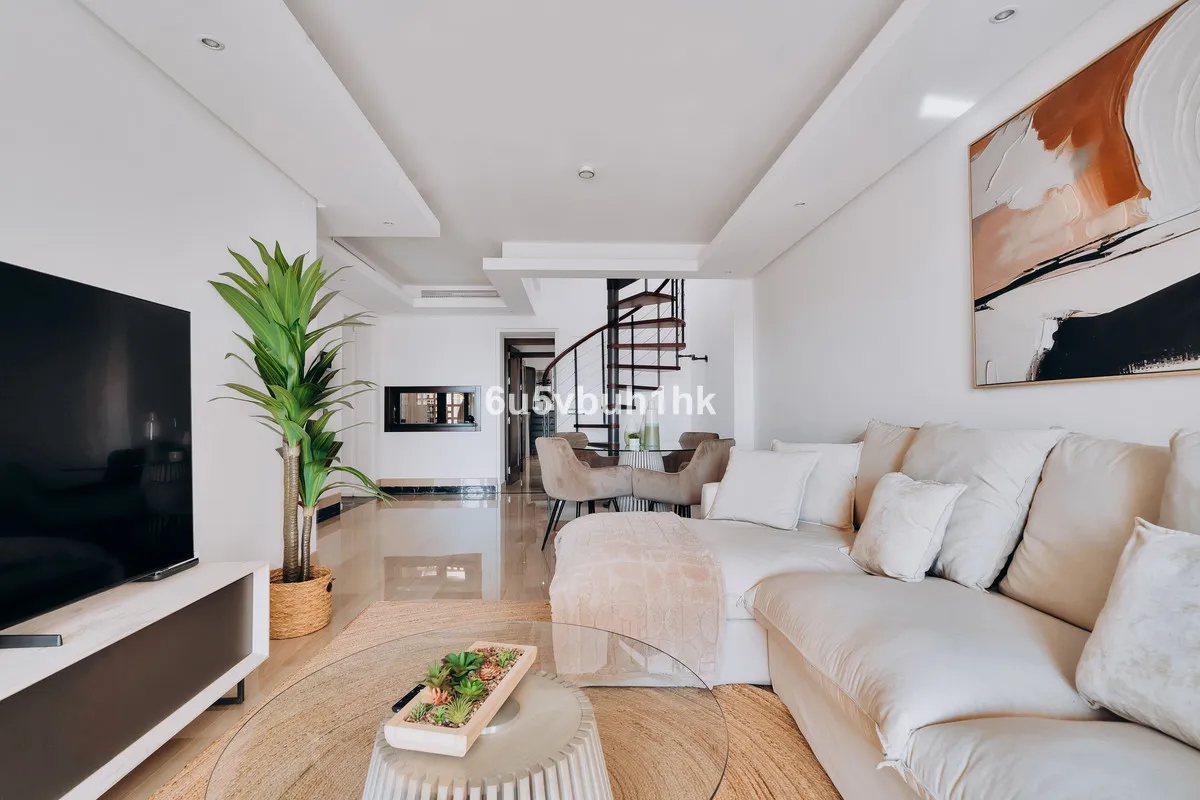 e8e9e448-a9a7-4520-977e-db2a1880d310