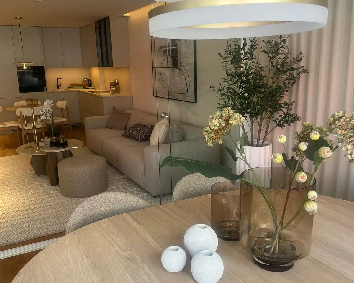 a1e2a91a-fe79-46d5-961b-5171ff2209ae