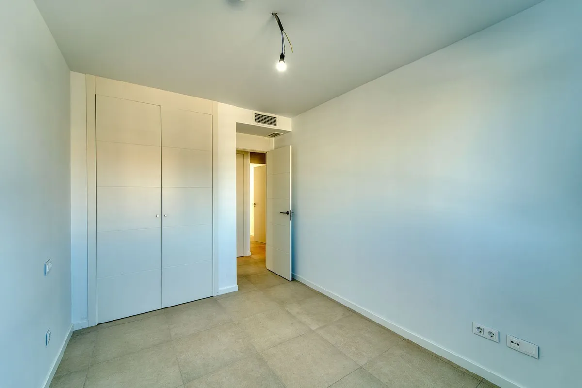 7d69727d-ceb7-43d7-9046-63374b7c3e8c