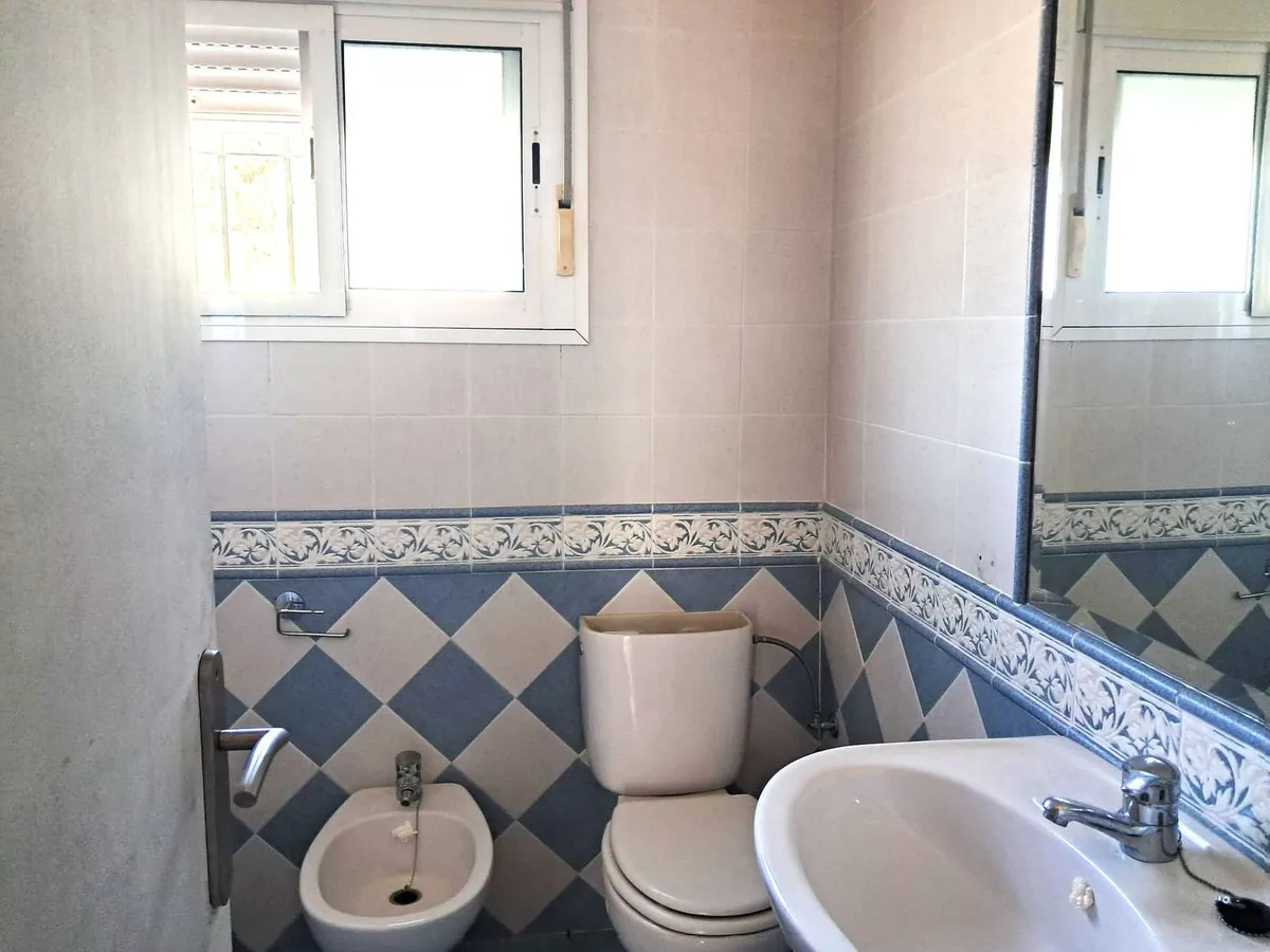 18ad5f55-5f05-48a8-b007-302432229421