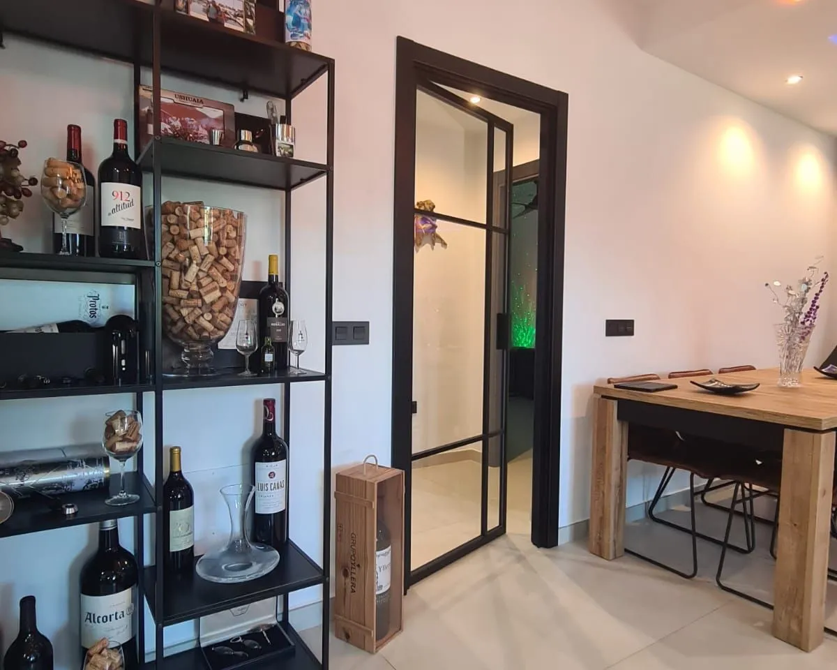 c171b33d-f6c7-4184-8d1f-badcbcaa61c6