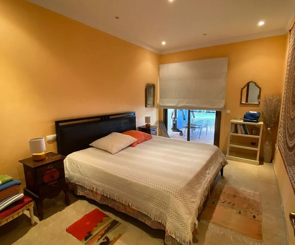 5f8e7232-e275-4cd3-8f21-38164e7c38f0